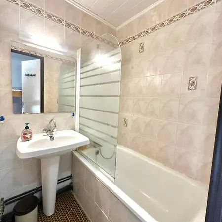 121 Apartament