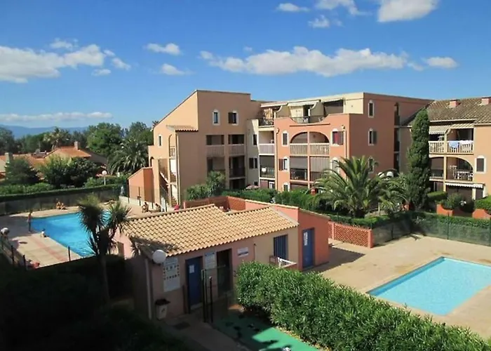 121 * Canet-en-Roussillon